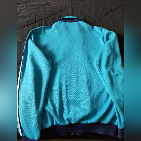 Adidas jacket. Unisex - Picture 5 of 5